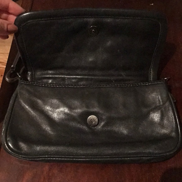 Betsey Johnson black large stud bag - Picture 2 of 3